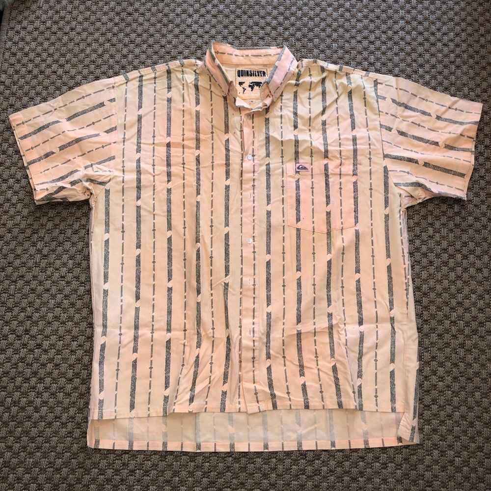 Original 80’s camp shirt by Quicksilver. Size M